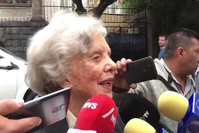 Elena Poniatowska visita a AMLO en sus oficinas