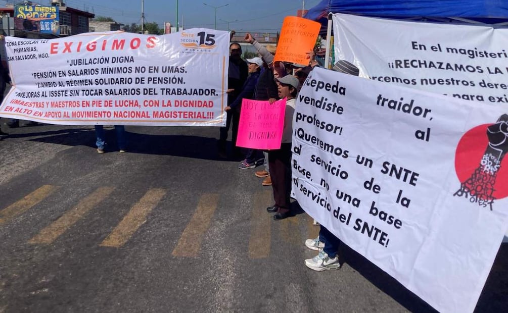 Los docentes en Hidalgo amagan con intensificar sus protestas contra la ley del ISSSTE (07/03/2025). Foto: Especial