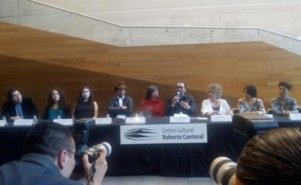 Betsy renace en voz de sus amigos