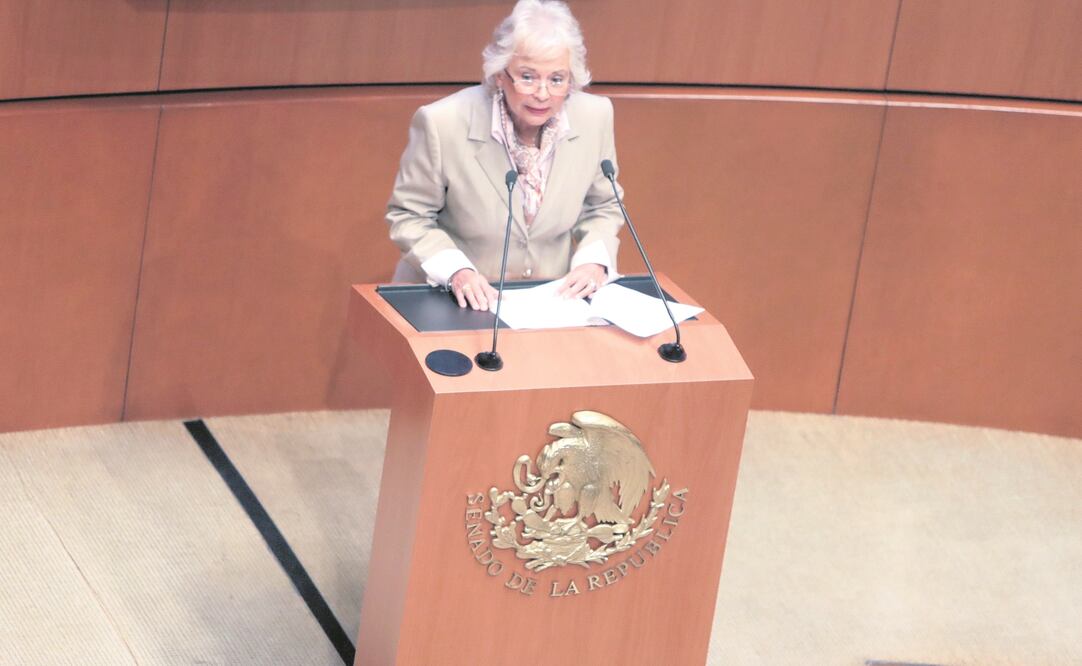 En el Senado, Olga Sánchez Cordero, futura titular de Gobernación, señaló que la iniciativa que presentó para regular la marihuana tendrá que adecuarse a la Ley General de Salud vigente. (IVÁN STEPHENS. EL UNIVERSAL)