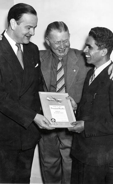Francisco Sarabia recibió numerosos reconocimientos internacionales por sus récords aéreos, como el que American Airlines le otorgó el 3 de junio de 1939 como “Almirante de la Flota Insignia”, debido a su vuelo México-Nueva York. Foto: American Airlines/ESPECIAL.