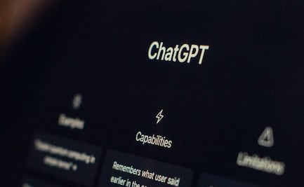 Demandan a OpenAI y a Sam Altman por papel de ChatGPT en suicido de adolescente; los acusan de homicidio culposo