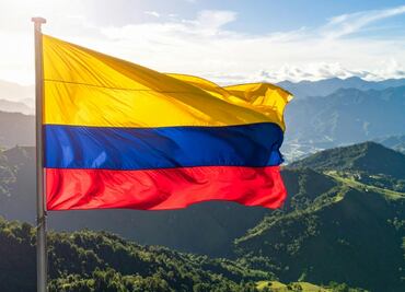 Colombia ingresa al banco de los BRICS en medio de tensiones con EU; ampliará el "horizonte" del país, aseguran