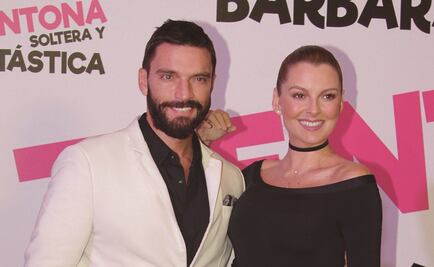 Julián Gil y Marjorie de Sousa se reencuentran en un avión