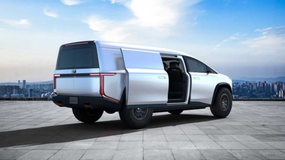 EdisonFuture, la camioneta eléctrica que se recarga con paneles solares