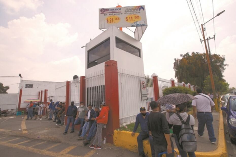 Paro de gaseros genera caos en cuatro entidades