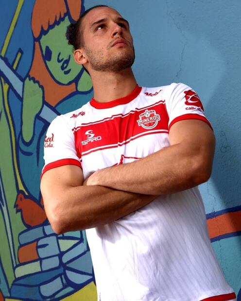 Mineros de Zacatecas presentan nuevo jersey con un curioso detalle que causó burlas