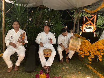 Plañideras, una tradición de Querétaro, en Xcaret