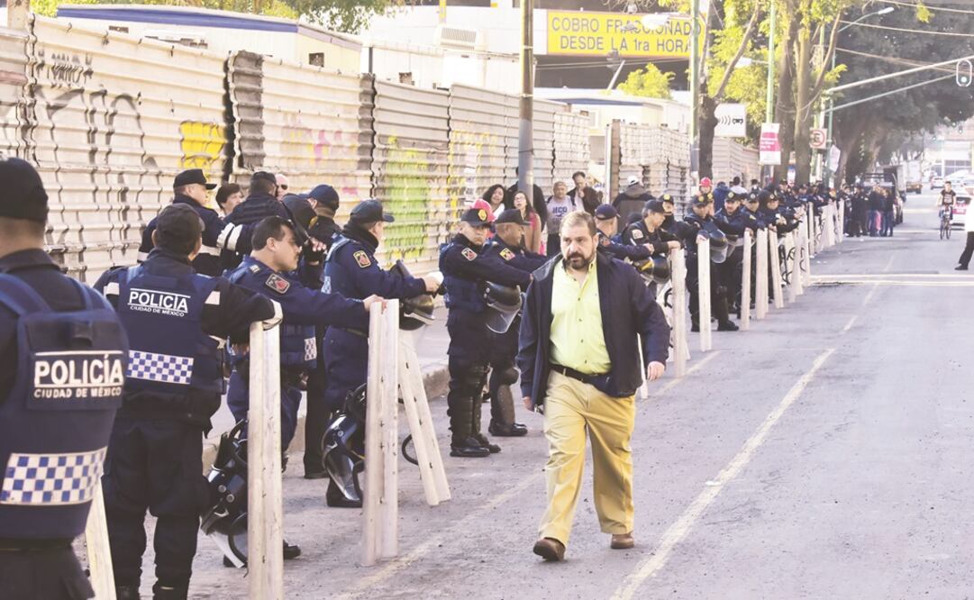 Otros rubros donde se reforzará la presencia policiaca será en el transporte público y avenidas principales. Foto: Archivo/El Universal