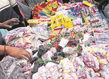 Recomiendan cuidar a niños de la pirotecnia durante celebraciones de Año Nuevo