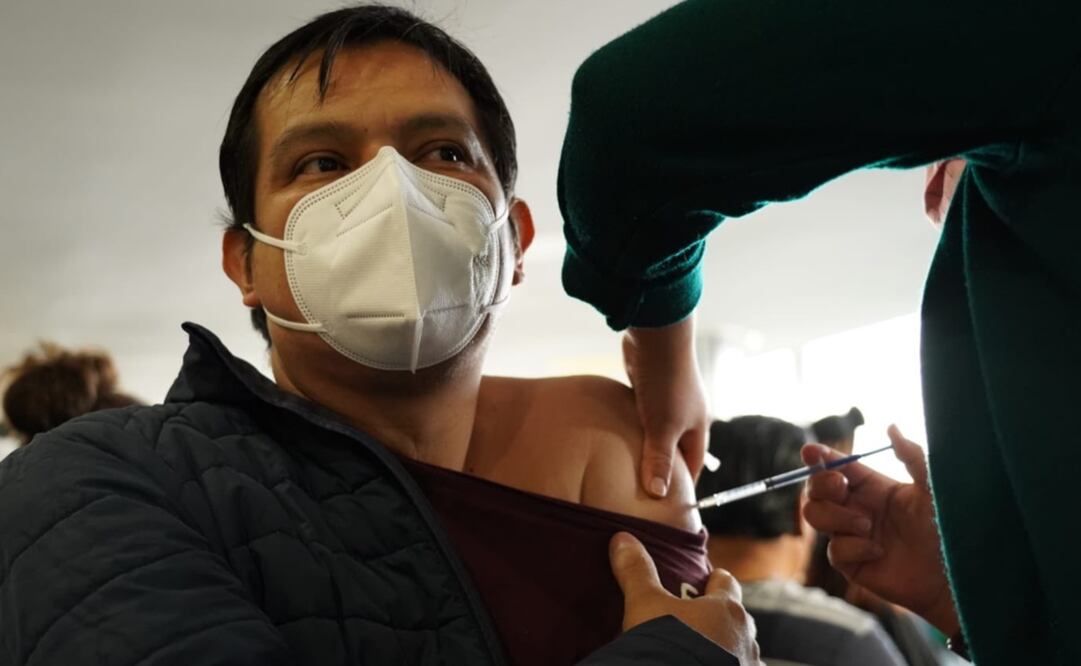 Hoy inició la vacunación contra Covid para adultos de 40 a 49 años en 4 alcaldías de CDMX. Foto: Especial