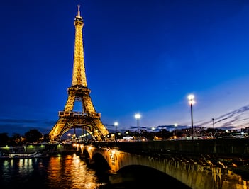 La Eiffel estará protegida con muros de cristal blindado