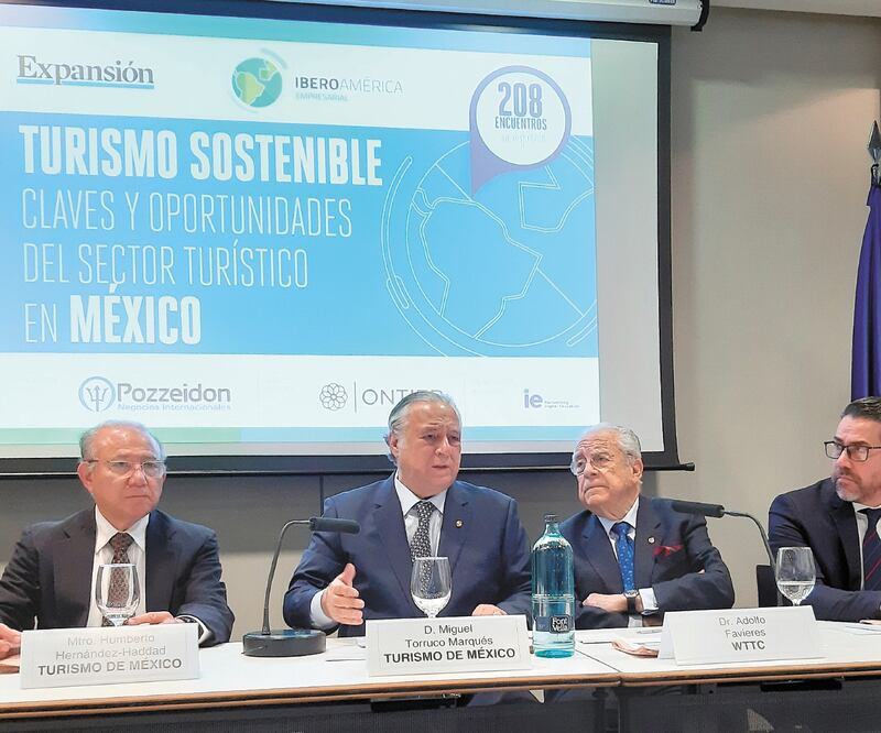 Miguel Torruco, secretario de Turismo, durante su ponencia ante empresarios en España. El funcionario dijo que la captación de divisas de visitantes extranjeros en México crecerá a tasa de doble dígito este año. Foto: LUIS MÉNDEZ. EL UNIVERSAL