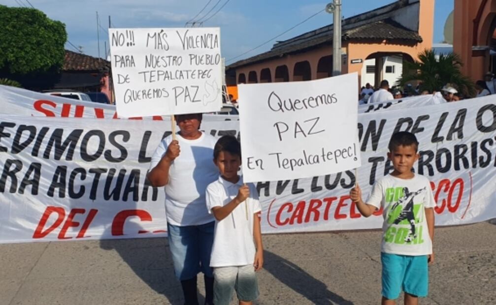 Marchan por la paz en Tepalcatepec y 5 municipios más de Michoacán