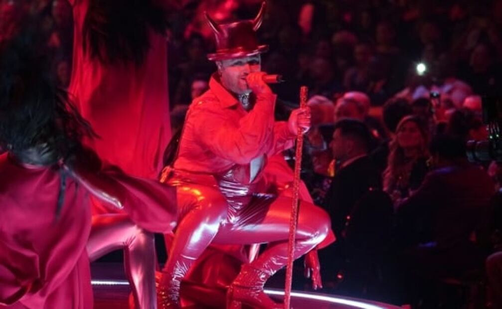 Usuarios acusan a Sam Smith de "alabar" al diablo durante su presentación en los Grammys