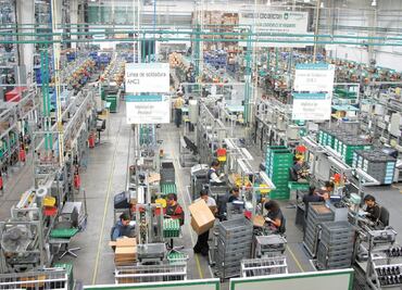 Frenan inversiones en manufactura por aranceles