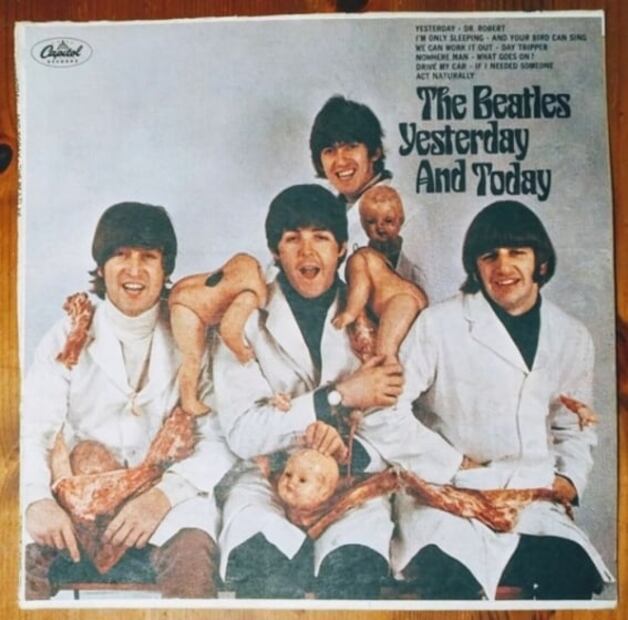 Las polémicas portadas de discos que le han dado fama a Molotov, The Beatles y Maná