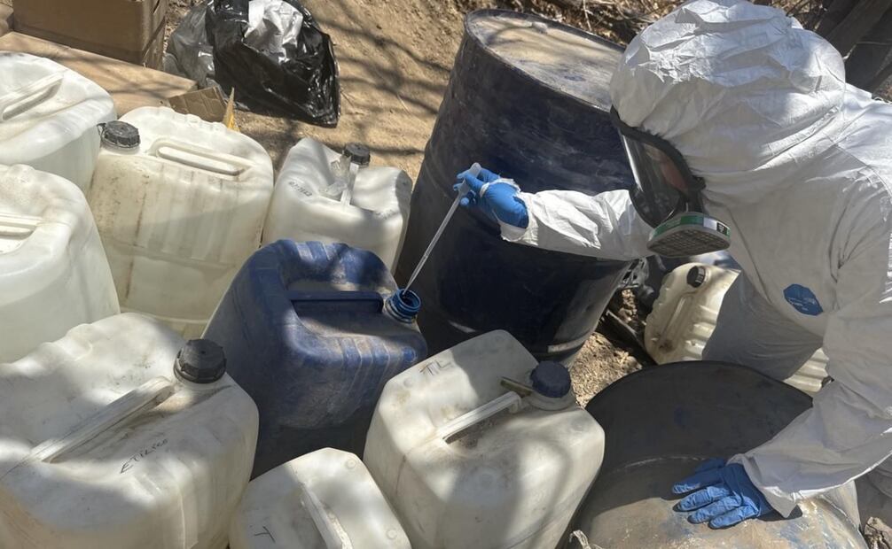 Narcolaboratorio neutralizado en Sinaloa, posiblemente perteneciente a "Los Chapitos". Foto: Especial