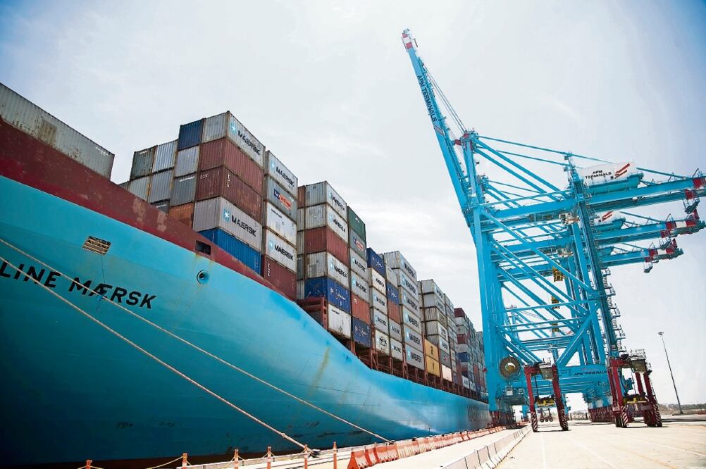 De acuerdo con datos de la OMC, 80% del comercio que realiza México tiene como destino principal a Estados Unidos (Fotot AP)