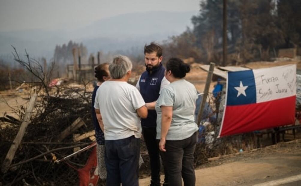 Decretan toque de queda en municipios afectados por incendios en Chile
