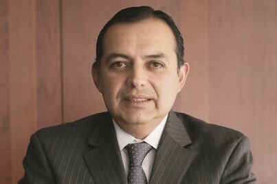 Senado detiene votación del presidente de IFT; acusan embarazo de urna