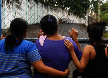 Madre salvadoreña relata su desesperación tras ser separada de su hijo en EU