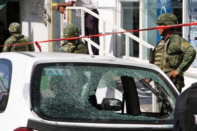 Localizan a dos enfermeros desaparecidos; asesinan a mujer médico