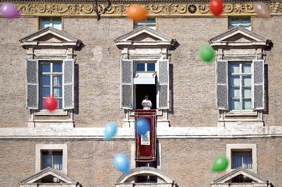 Papa pide fin a crisis de cubanos inmigrantes