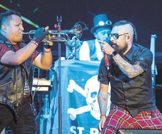 Panteón Rococó, del metro al Foro Sol