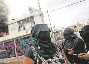 Derechos Humanos acredita abusos contra feministas en desalojo de su sede en Edomex