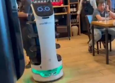 Conoce a "Bellabot", el robot que está sustituyendo meseros en Alemania