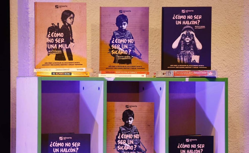 Saskia Niño de Rivera y la organización Reinserta presentan el manual "¿Cómo no ser un sicario?" en el Museo del Papalote este lunes 10 de noviembre de 2025. Foto: Berenice Fregoso/ EL UNIVERSAL