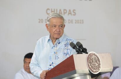 Madres de víctimas de feminicidio y desaparecidos se manifiestan afuera de la mañanera de AMLO en Chiapas 