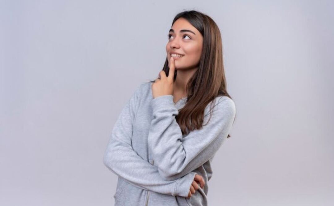 Olvidar lo que íbamos a hacer es una consecuencia natural del funcionamiento cerebral. Fuente: Freepik.