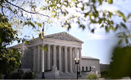 Corte Suprema retrasa plazo para que administración de Trump pague mil 900 millones de dólares en ayuda exterior; suspende medida previa