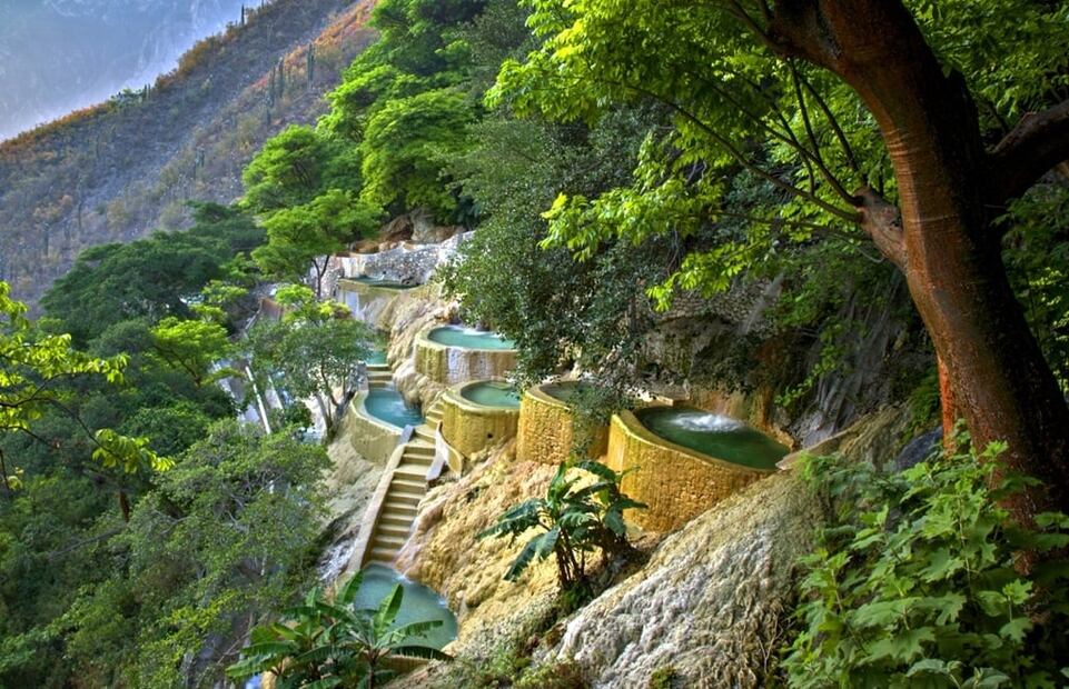 Grutas de Tolantongo se localizan a tres horas de la CDMX. (Foto: Cortesía Van de Foto)