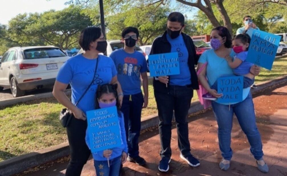 Desfilan caravanas en contra del aborto en municipios de Sinaloa 