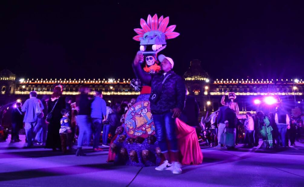 Mega ofrenda en el Zócalo de la CDMX. Foto: Abril Ángulo. EL UNIVERSAL