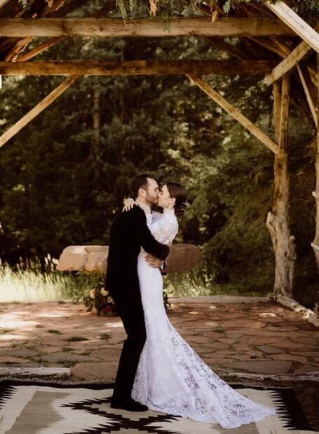 "Nunca había sido tan feliz": Lily Collins comparte las fotos de su boda. Foto: Vía Instagram.