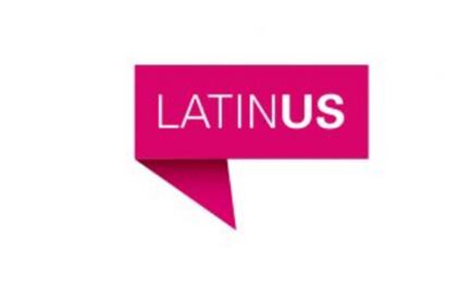 Restringen cuenta de Twitter de LatinUS; Loret acusa "censura" de AMLO