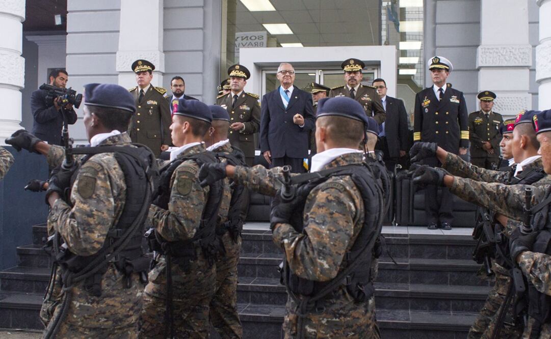 Maldonado asumió como comandante general de las fuerzas armadas tras tomar posesión del cargo en sustitución de Pérez Molina (Foto: Xinhua)