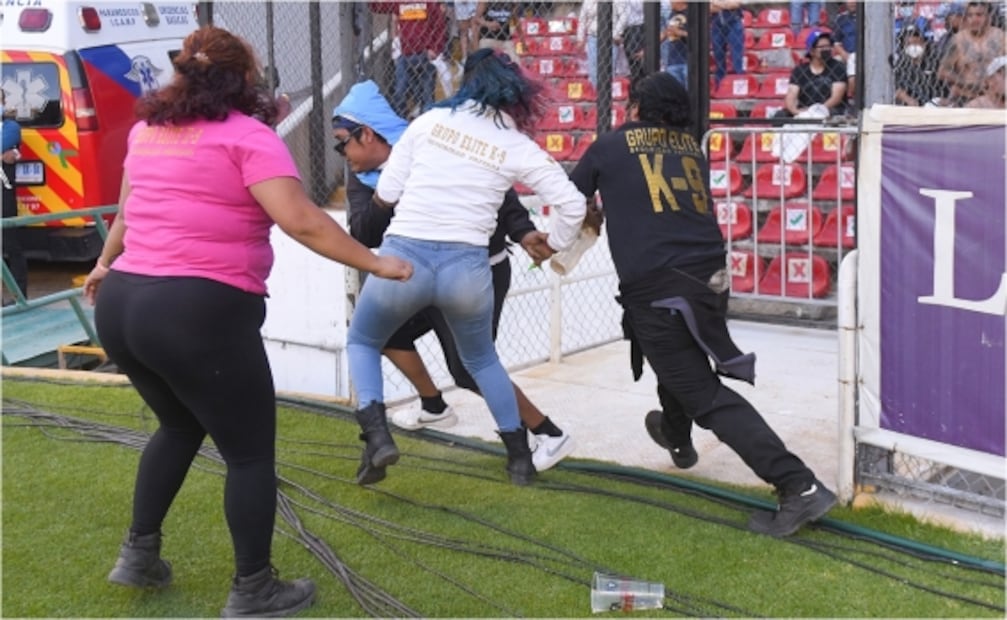 Galería: Así se vivió la invasión de las barras de Querétaro y Atlas