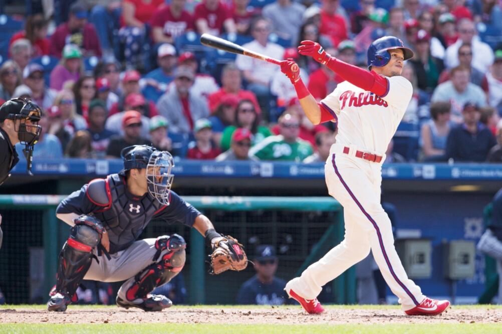 César Hernández contribuirá con su poder al bat. (Mitchell Leff. GETTY IMAGES)