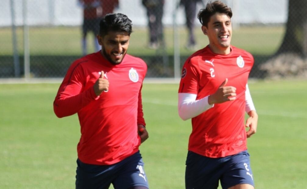 Peláez tampoco puede controlar la indisciplina en Chivas