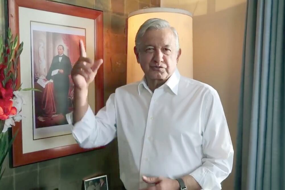 Andrés Manuel López Obrador dice que la posibilidad de una alianza PRD-PAN para el próximo año únicamente le hace el juego a la mafia del poder y busca frenar a Morena. (TOMADA DE VIDEO)