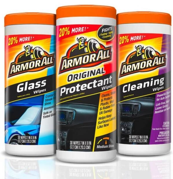 Haz que el interior de tu auto luzca impecable gracias a estos productos