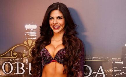 África Zavala se muestra "topless" sin miedo