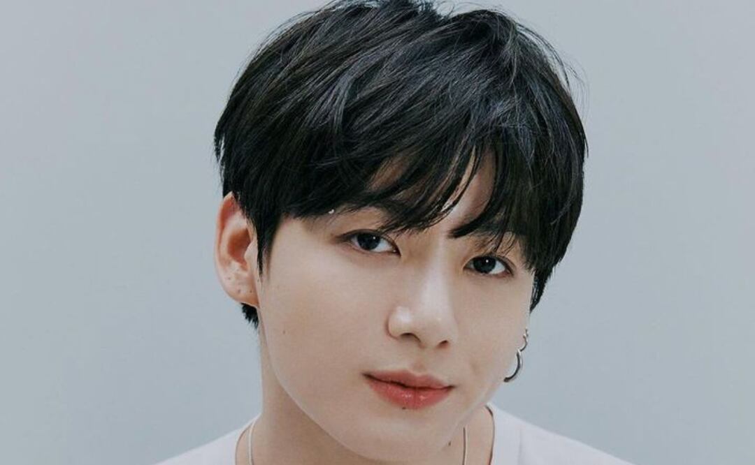 Jungkook posando. Fuente: Instagram @jungkookbighitmusic