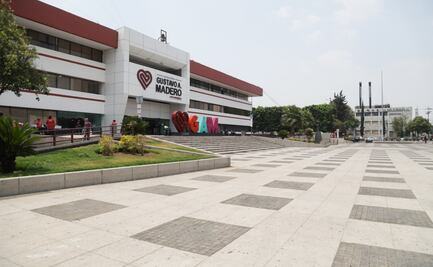 Tras colapso, retiran en su totalidad estructura metálica de explanada de la GAM; "cuando iba pasando ¡pafff!", narra testigo