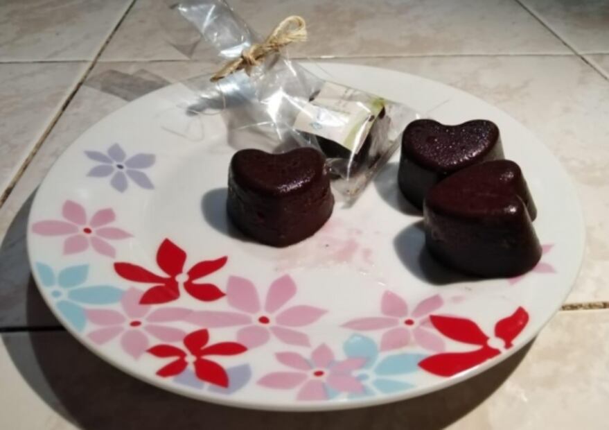 Estudiantes del Edomex crean chocolate que combate los cólicos menstruales
